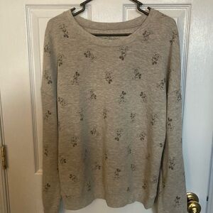 Disney lightweight women’s large all over print Mickey Mouse sweatshirt